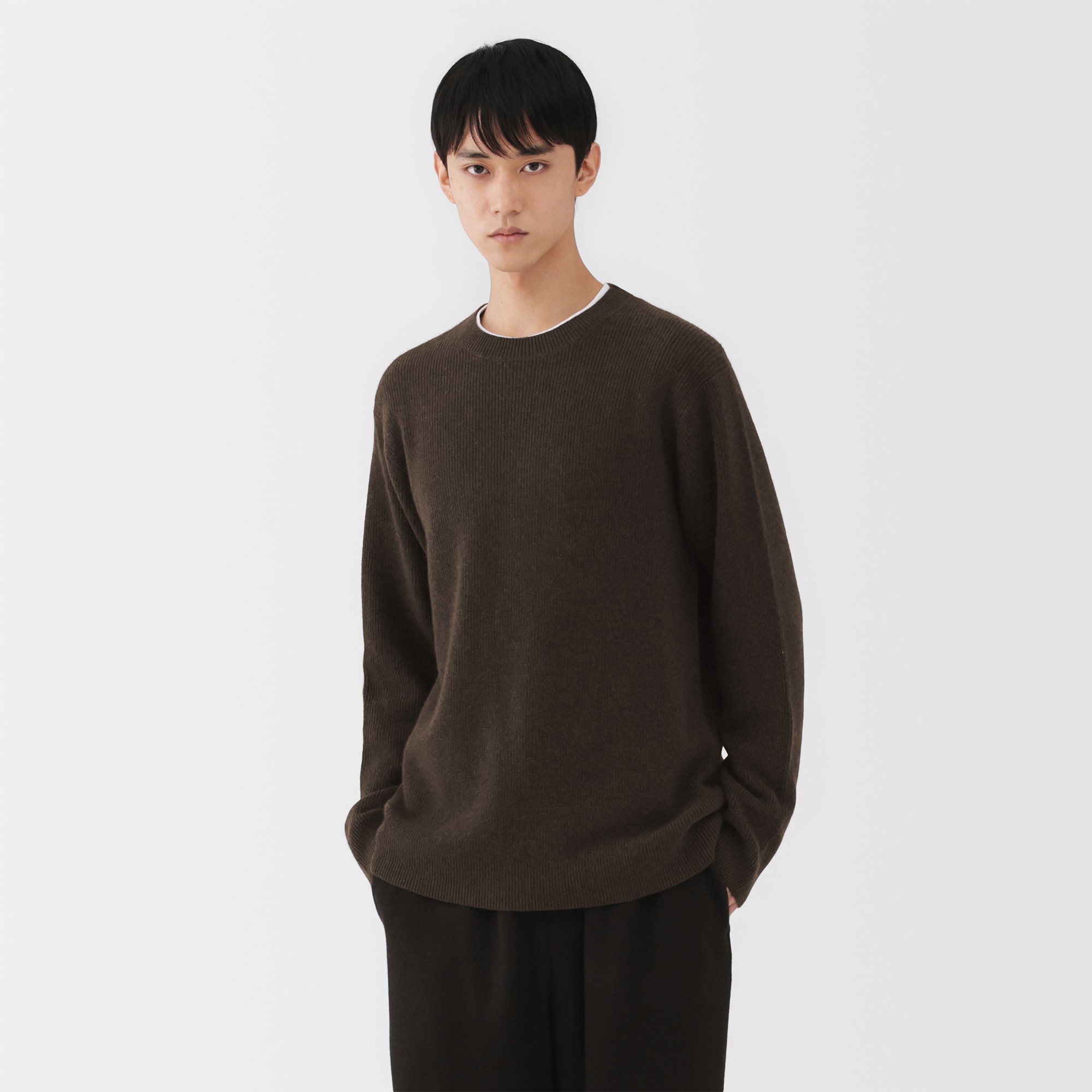 無印　MUJI Labo自然のまんまの色　ヤククルーネックセーター　メンズ　M 紳士 縮絨ウールモックネックセーター | 無印良品