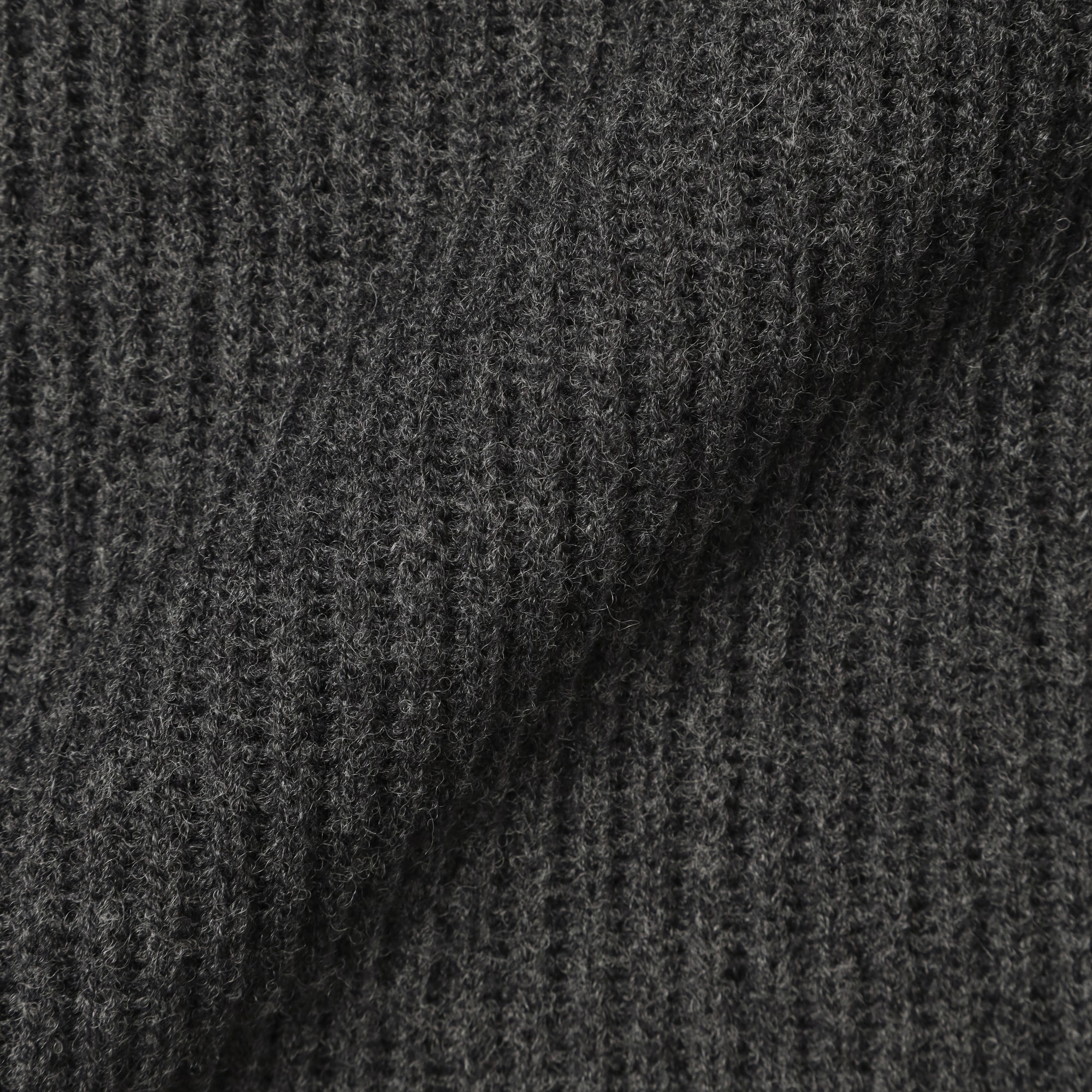 紳士　メリノウール畦編みエルボーパッチ付きクルーネックセーター