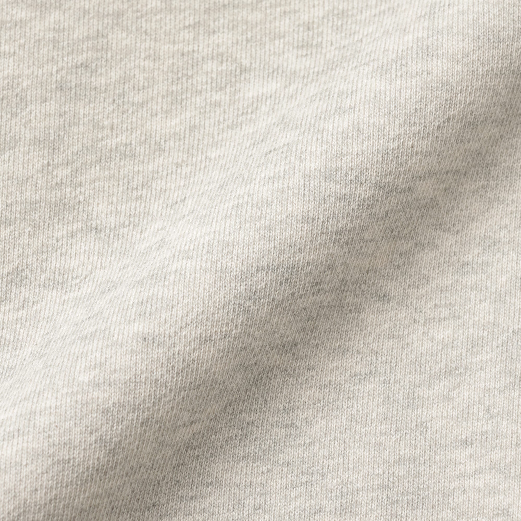 紳士　昔ながらの製法で編み立てたスウェットプルオーバー