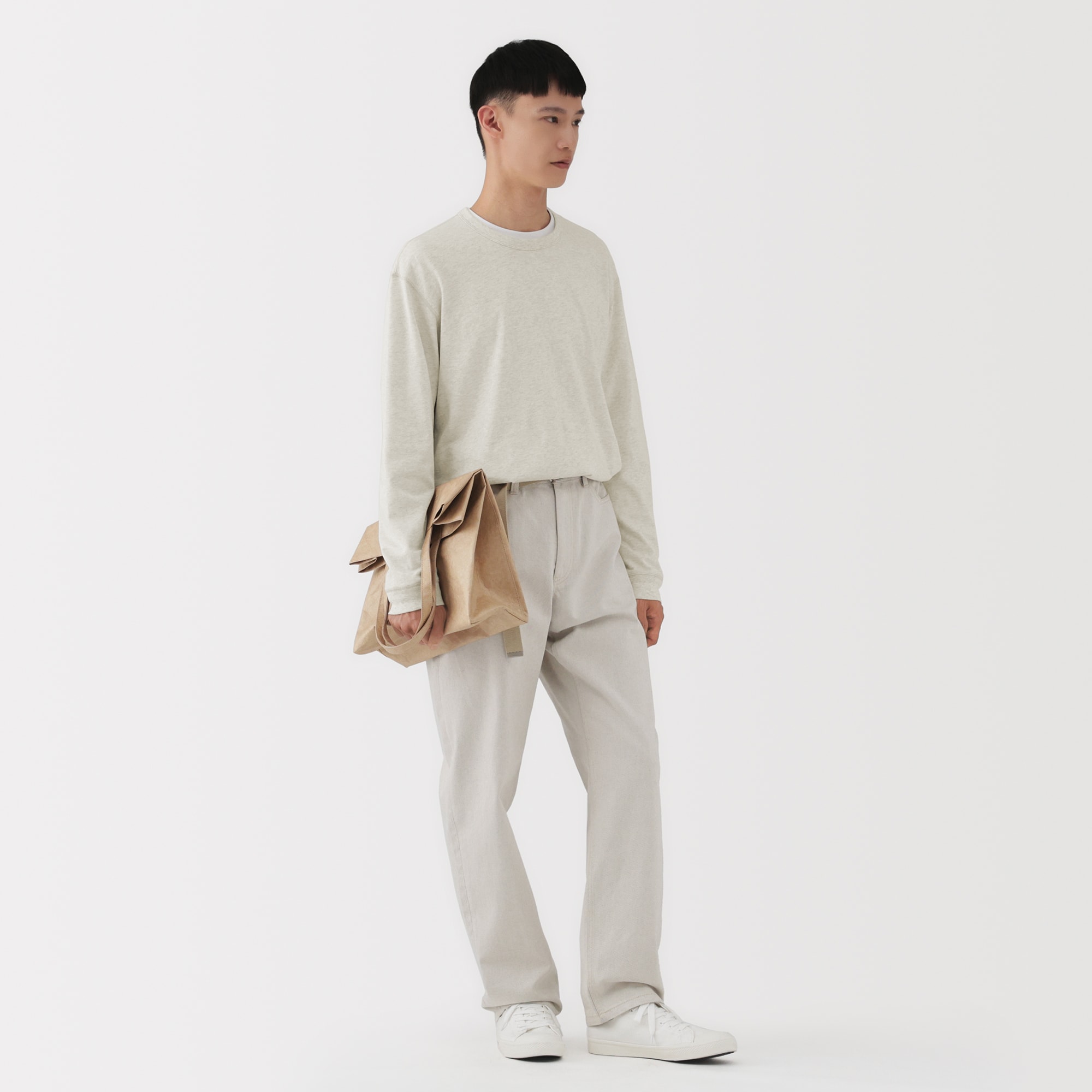 紳士　昔ながらの製法で編み立てた天竺クルーネック長袖Ｔシャツ