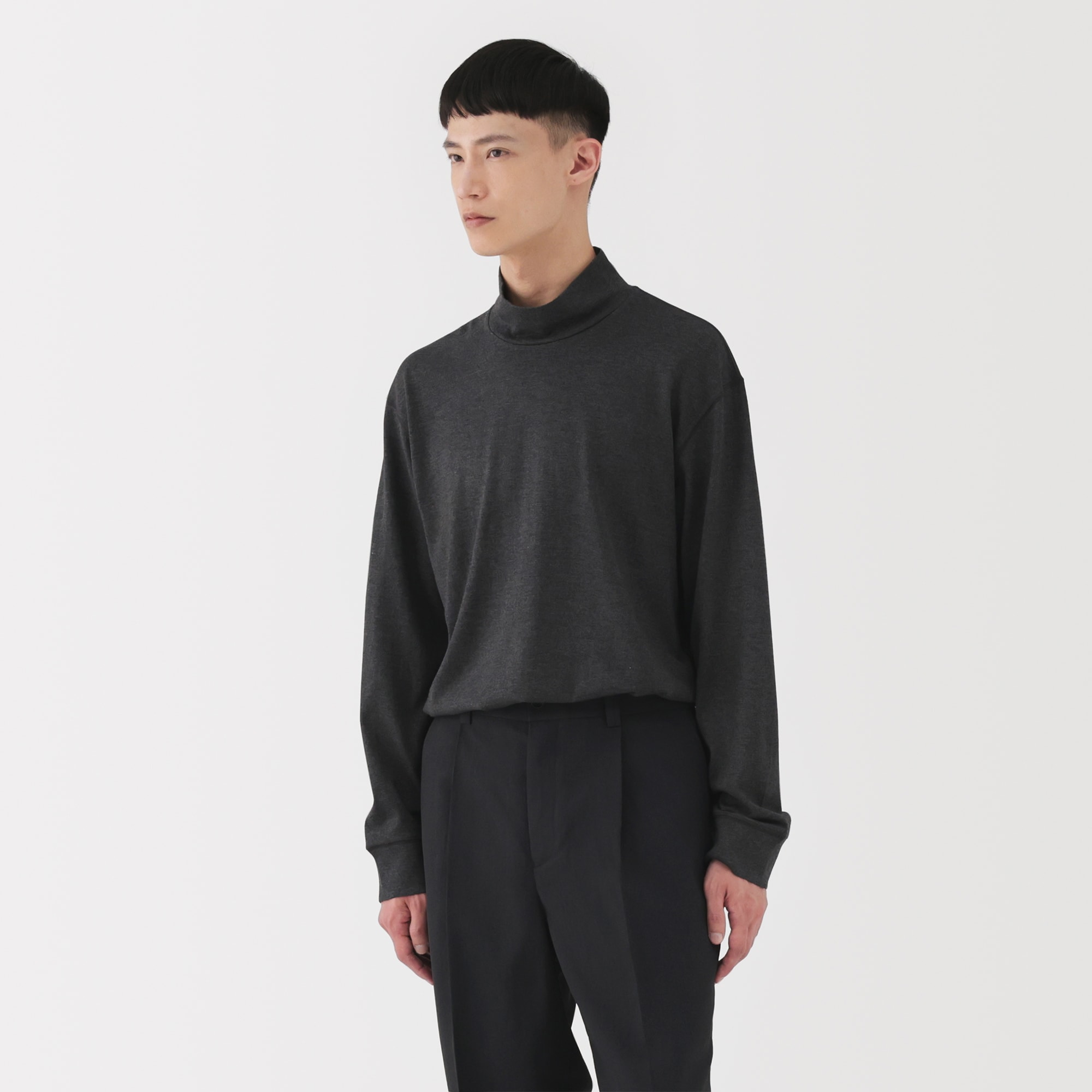 紳士　昔ながらの製法で編み立てた天竺ハイネック長袖Ｔシャツ