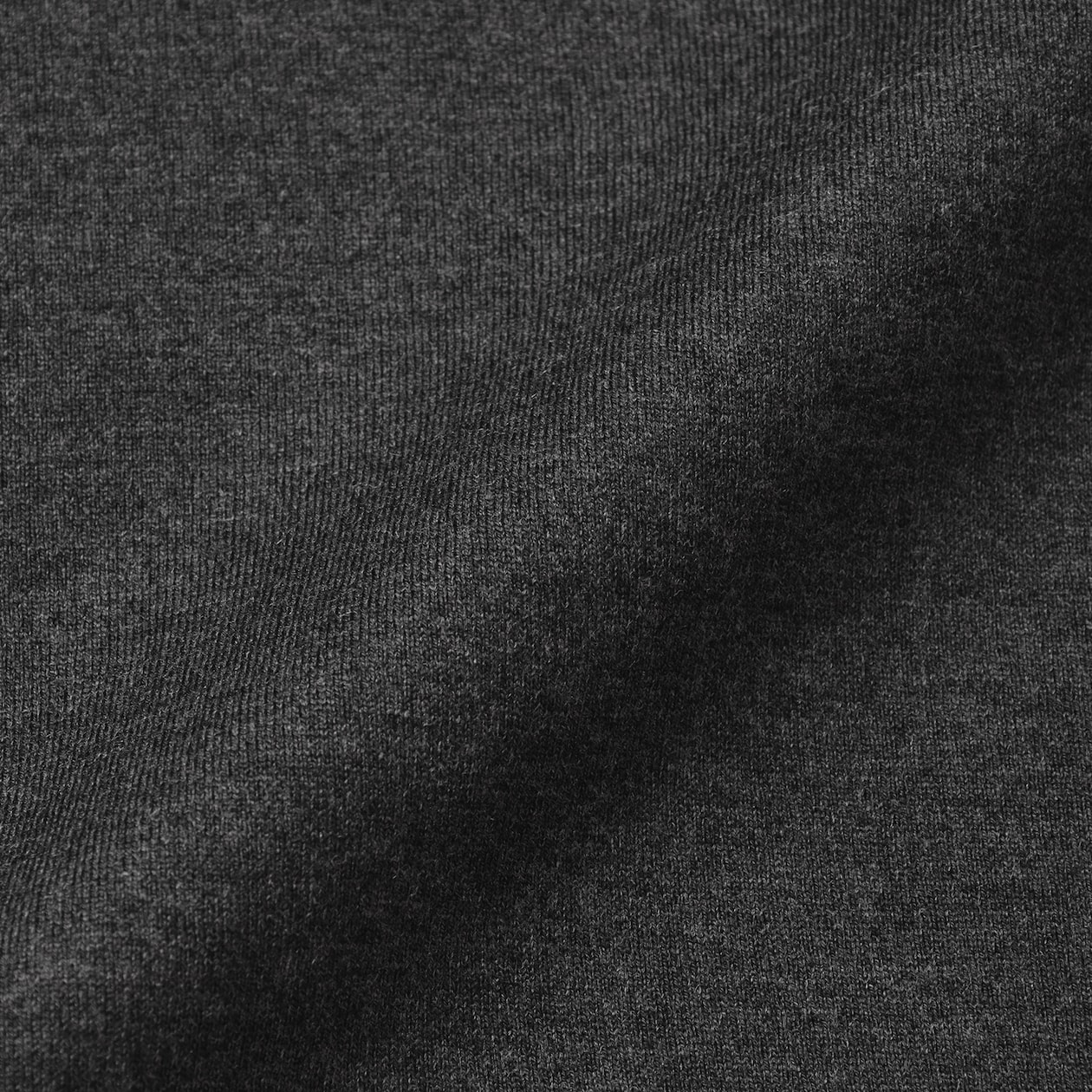 紳士　昔ながらの製法で編み立てた天竺ハイネック長袖Ｔシャツ