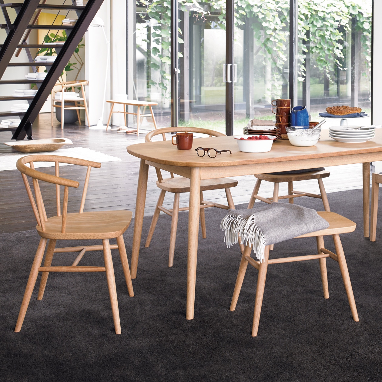 オーク材アームチェア・丸脚 | 無印良品