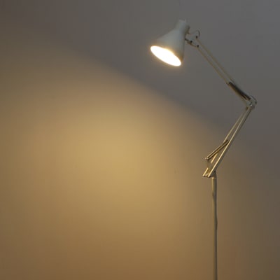 ＬＥＤアルミフロアライト