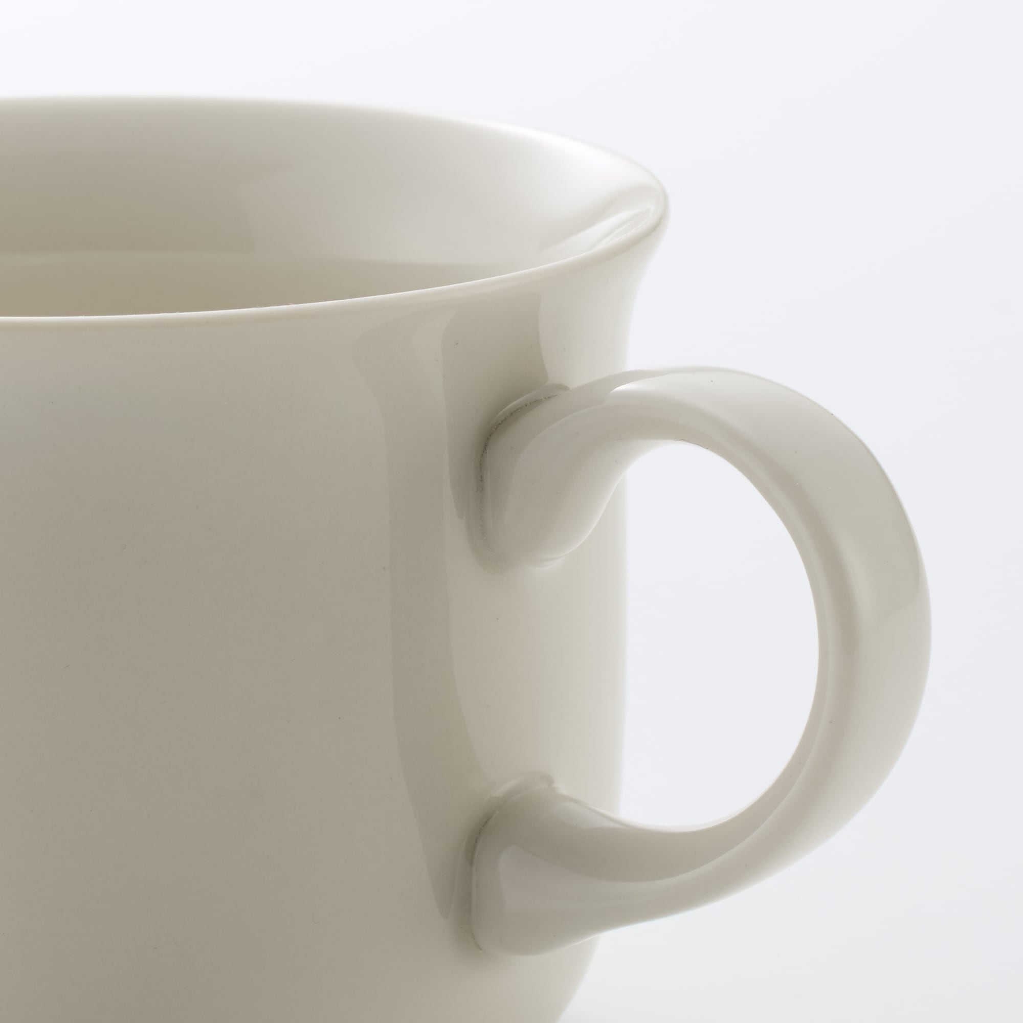 磁器ベージュ　カップ　小