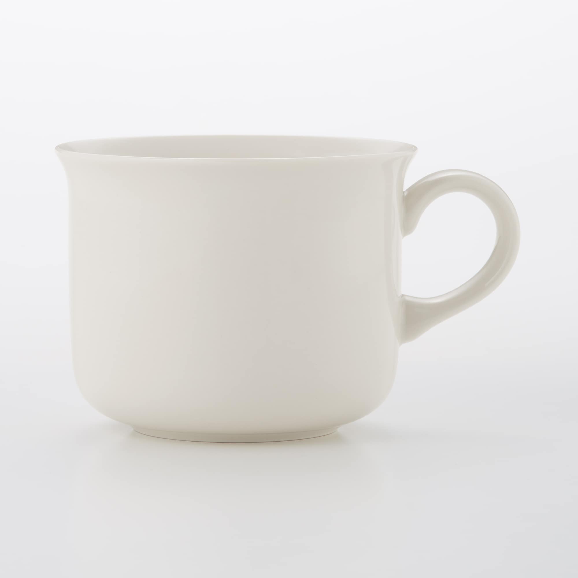 磁器ベージュ　カップ　大