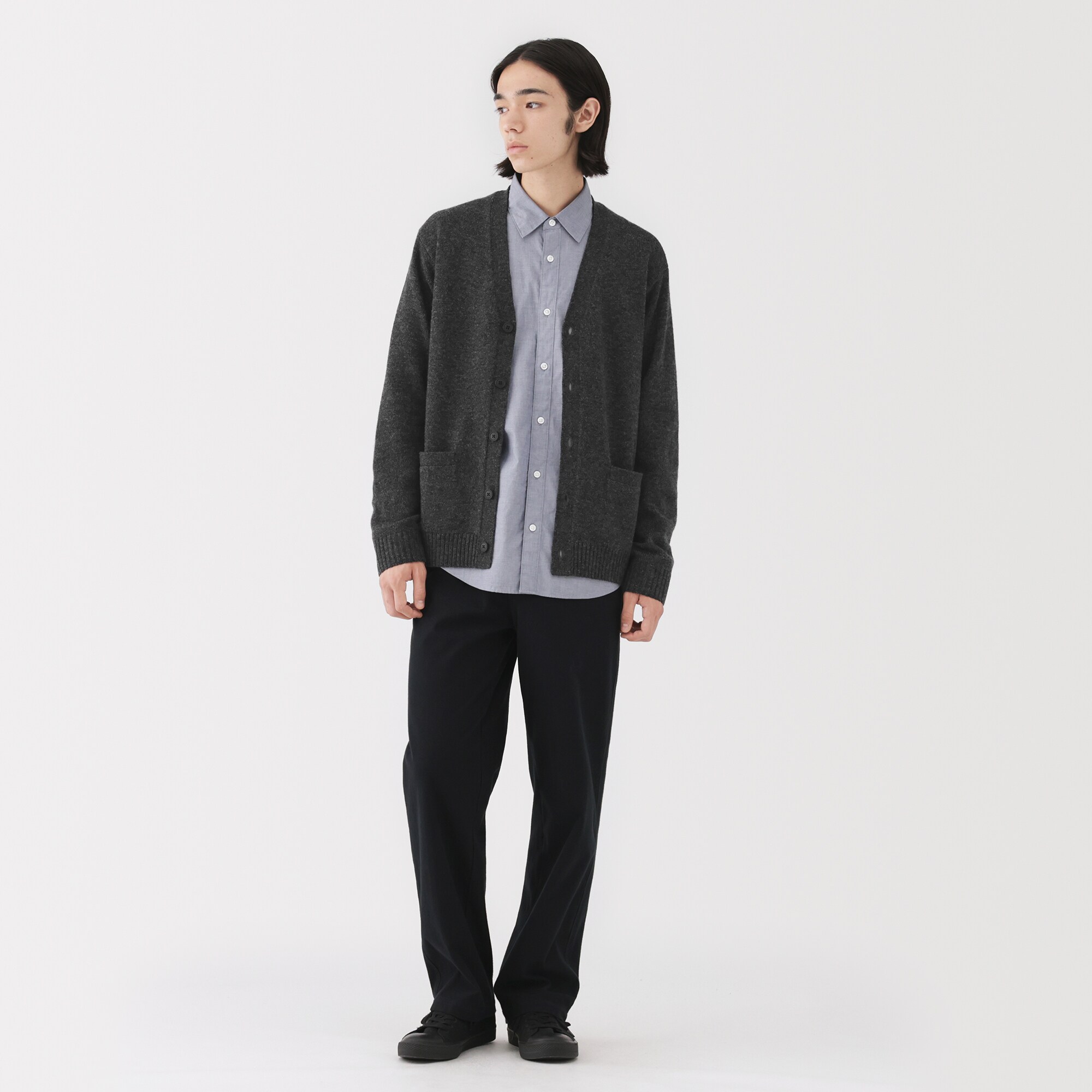 紳士 洗えるウールミドルゲージVネックカーディガン | 無印良品