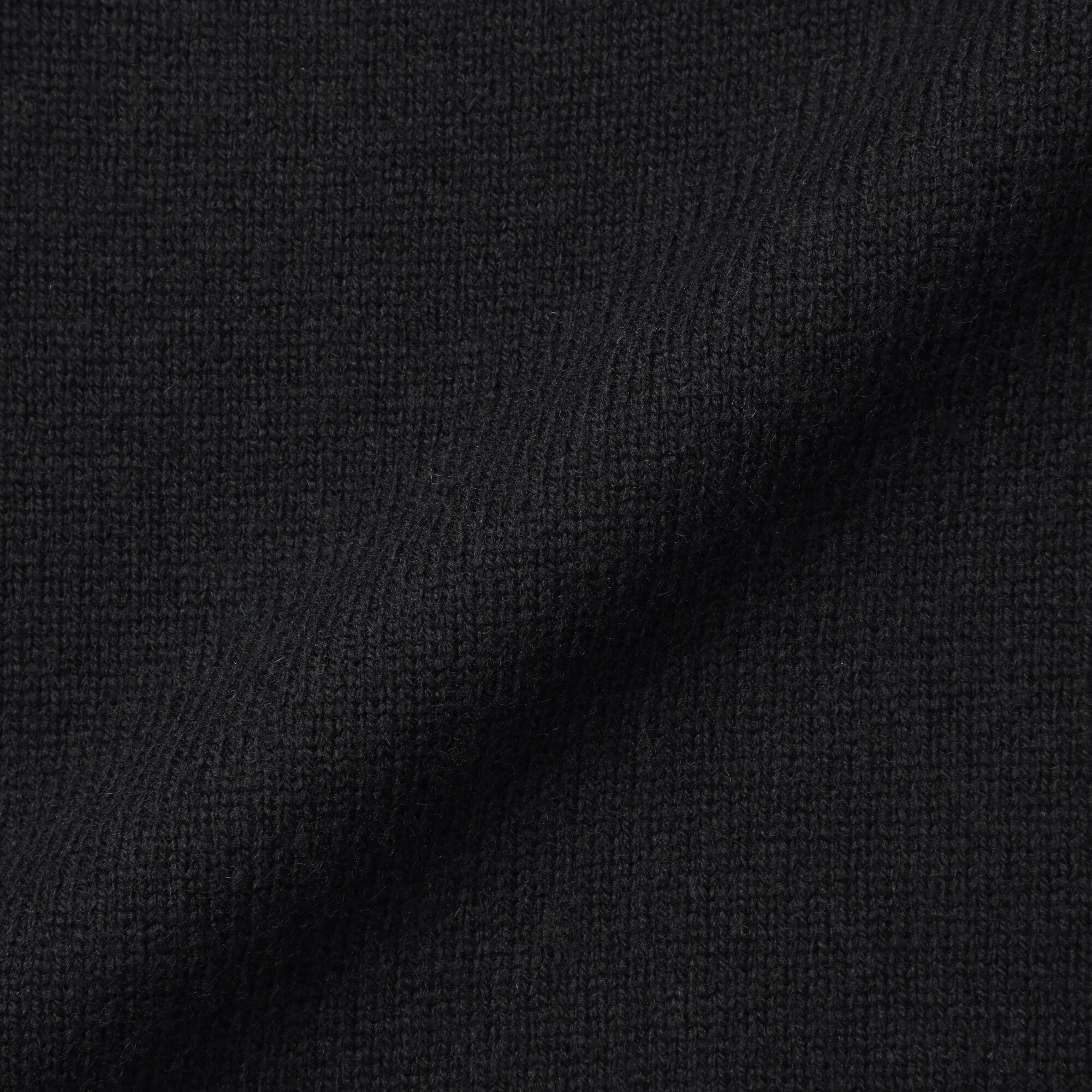 紳士　洗えるウールミドルゲージＶネックカーディガン