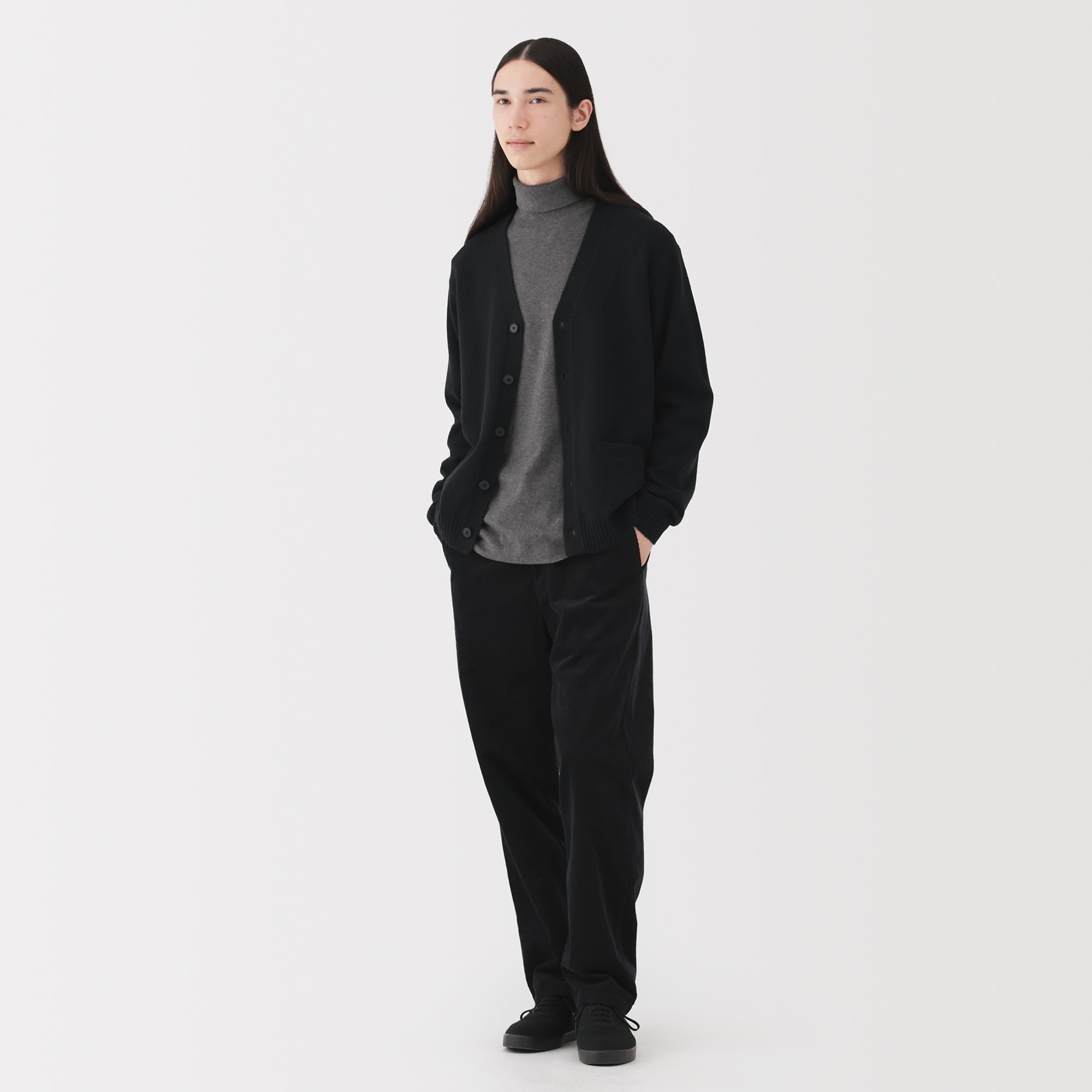 紳士 洗えるウールミドルゲージVネックカーディガン | 無印良品