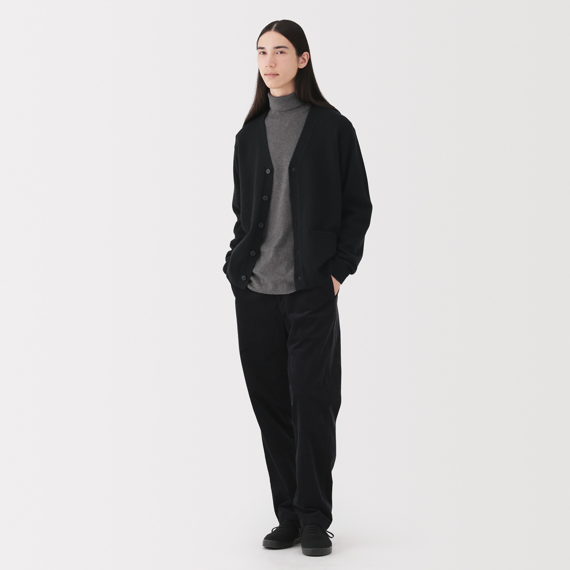 STONE  23SS ミドルゲージ ブラックVネックカーディガン ニット Vネック ミドル カーディガン レディース(M ブラック): 東京