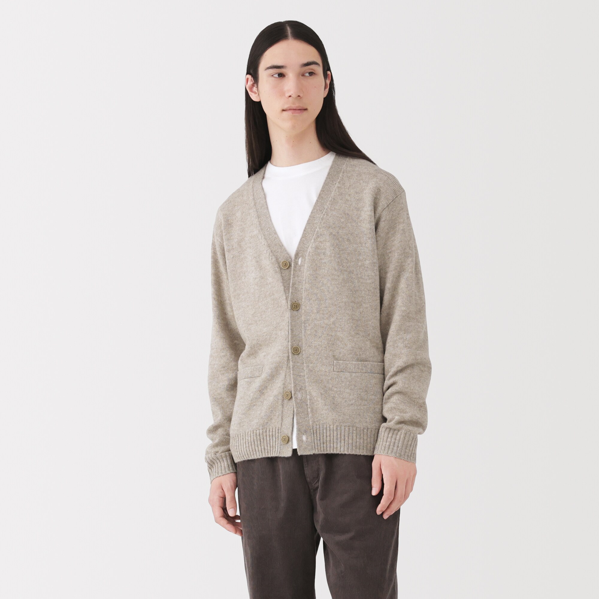 紳士　洗えるウールミドルゲージＶネックカーディガン