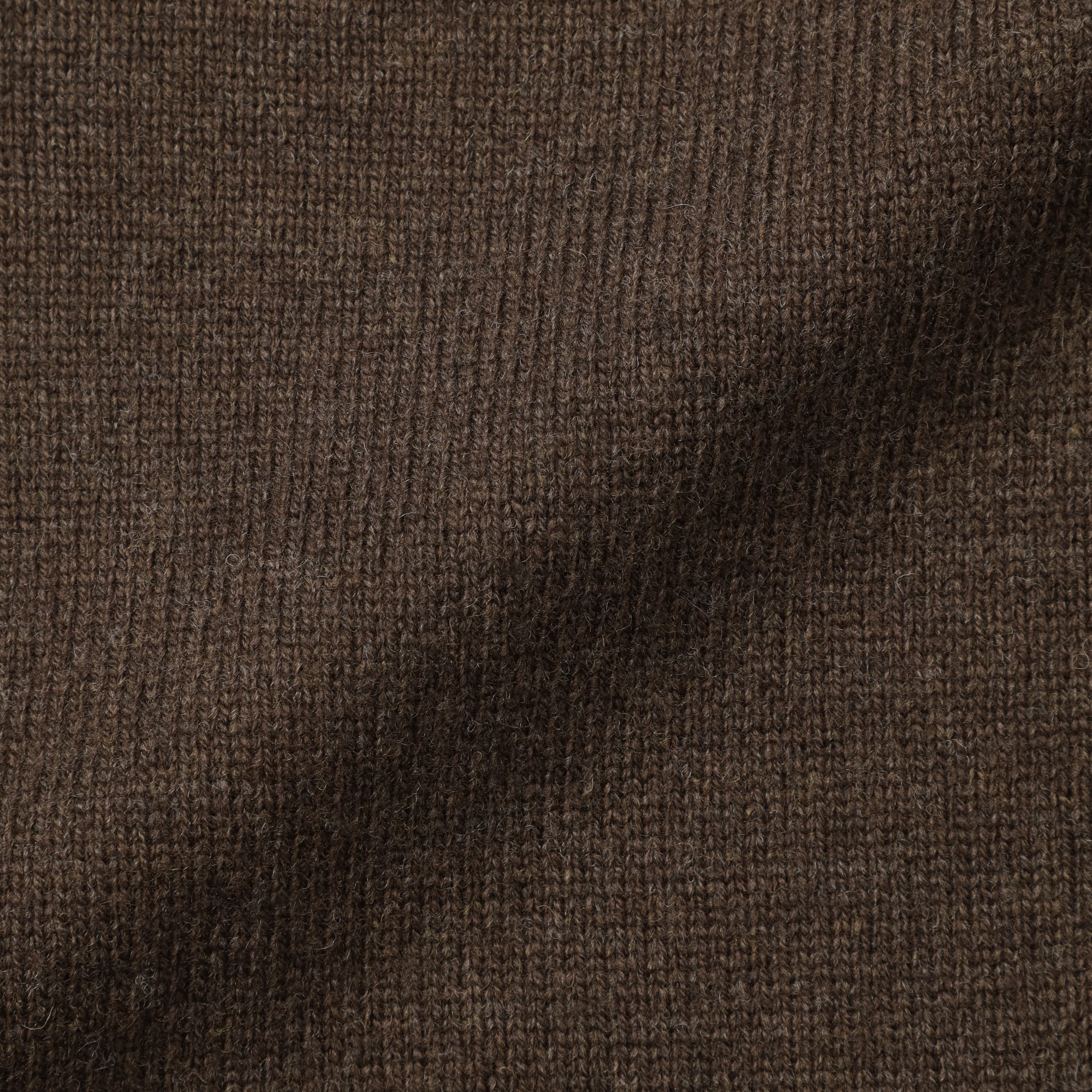 紳士　洗えるウールミドルゲージＶネックカーディガン