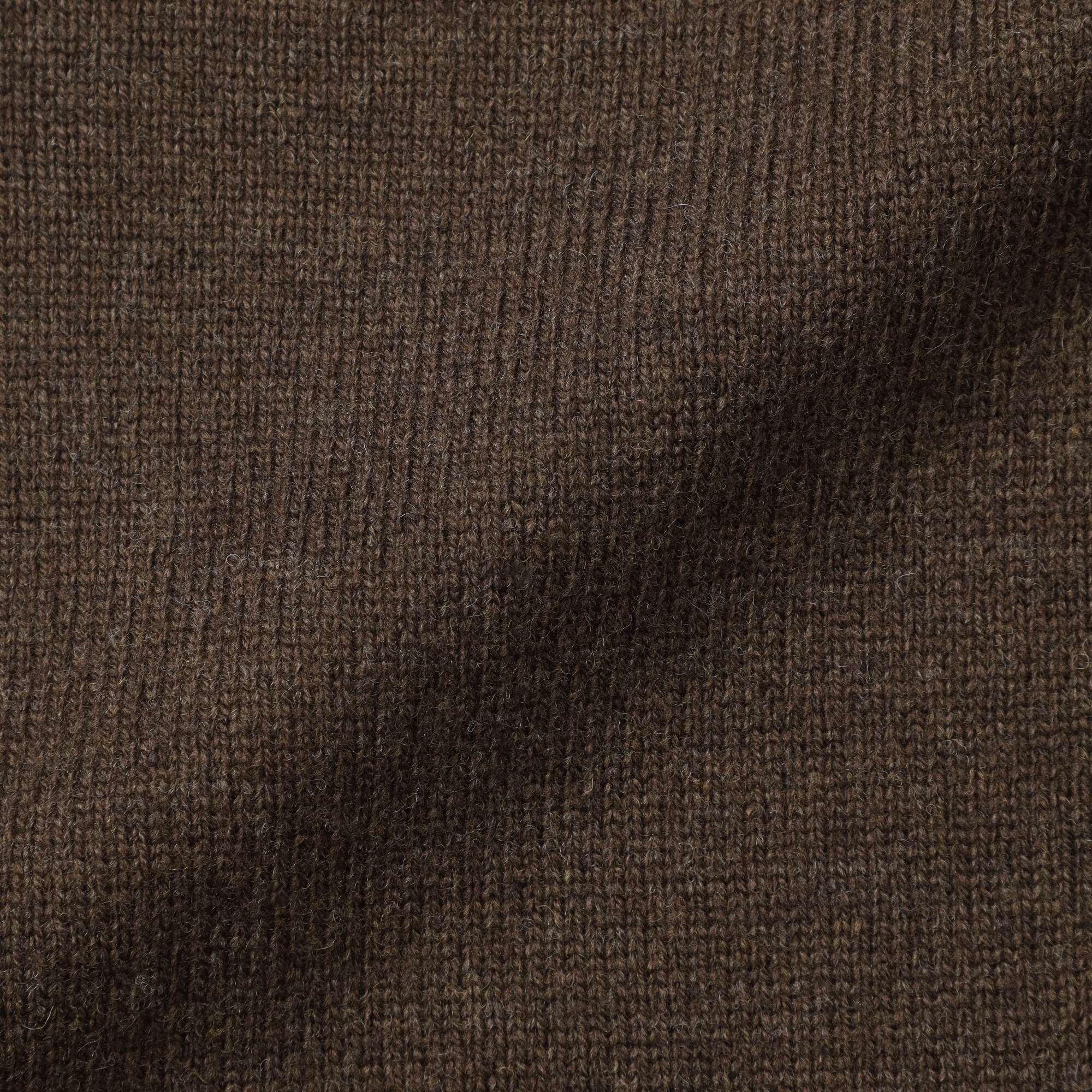 紳士　洗えるウールミドルゲージＶネックカーディガン