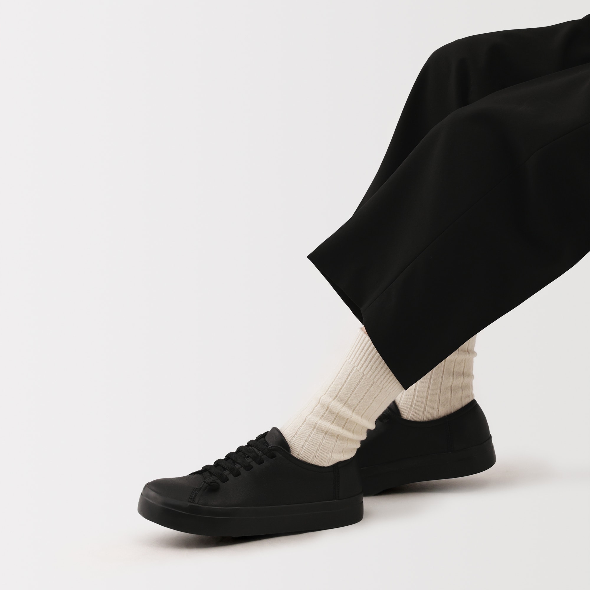 婦人　足なり直角　日本で編みたてたウール混ローゲージ靴下