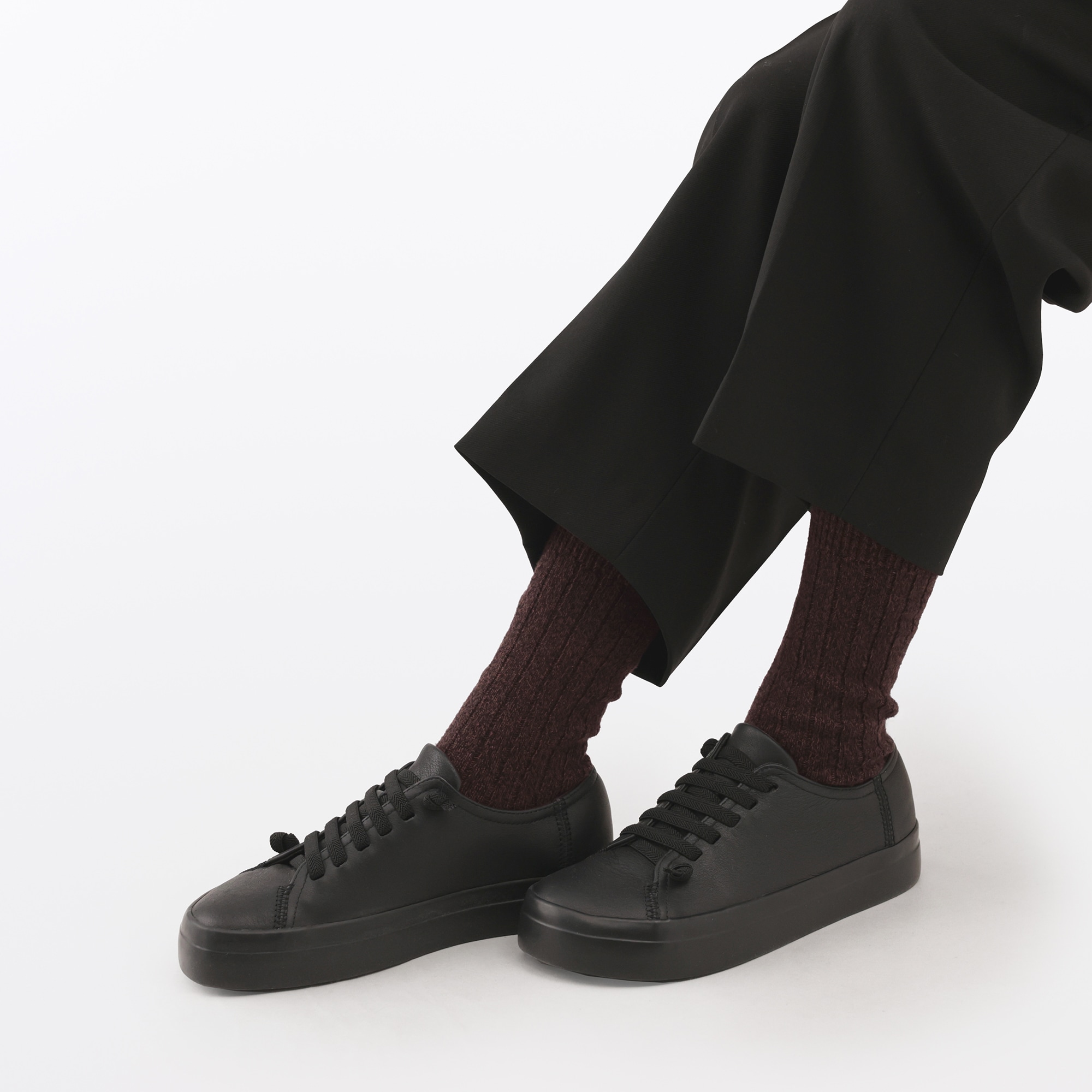 婦人　足なり直角　日本で編みたてたウール混ローゲージ靴下