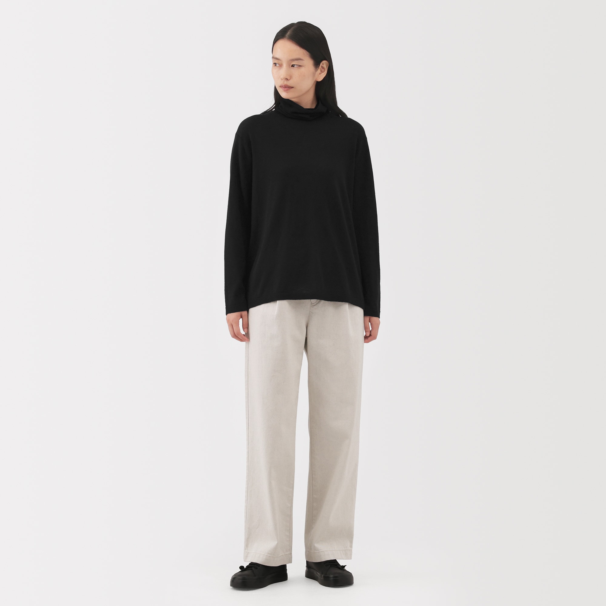 専用 MUJI Labo　自然のまんまの色　カシミヤタートルネックセーター 婦人 自然の色を生かして染色した カシミヤタートルネックセーター