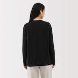 婦人　自然の色を生かして染色した　カシミヤＶネックカーディガン