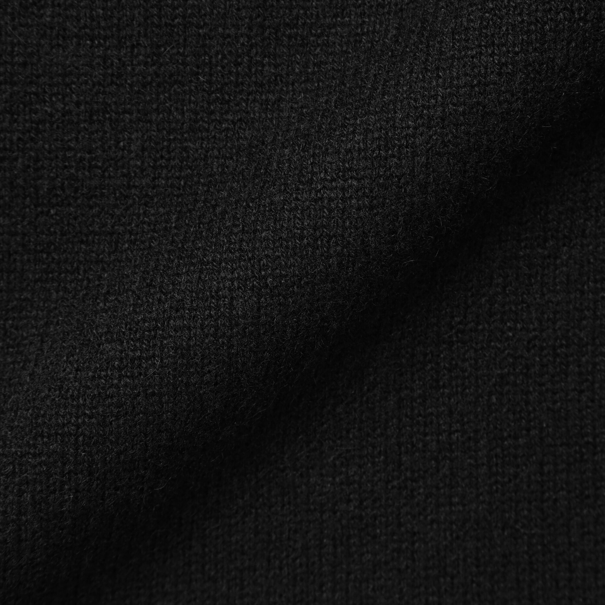 新品　定価24,900円　MUJI labo カシミヤクルーネックセーター　黒 紳士 自然の色を生かして染色した カシミヤクルーネックセーター