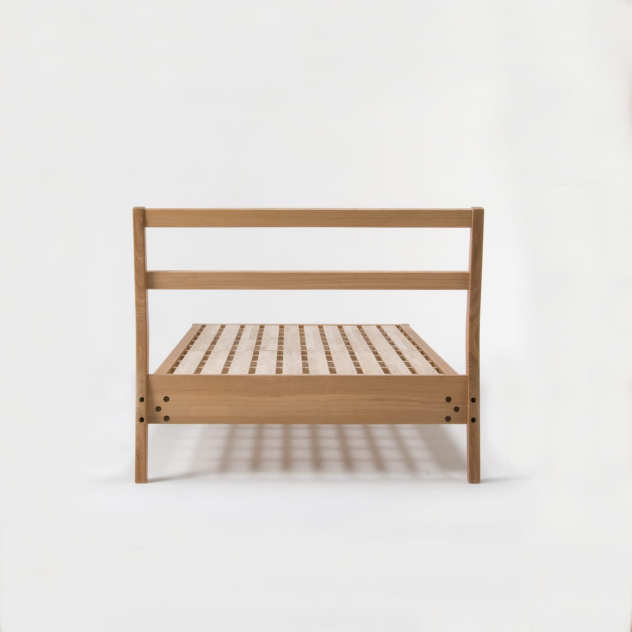 タモ材ベッド・シングル