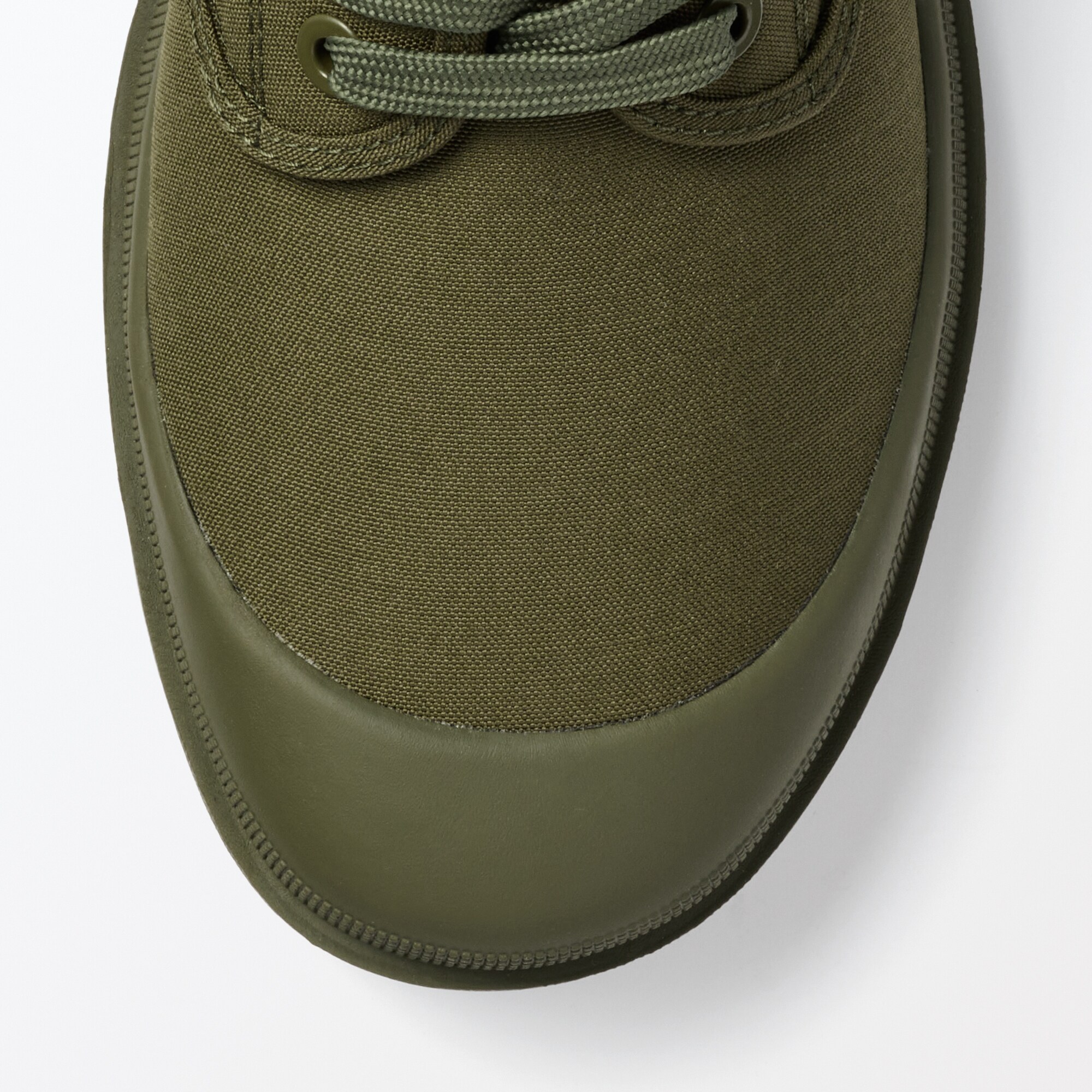 婦人　柔らかい中敷を使用した　撥水タンクソールシューズ