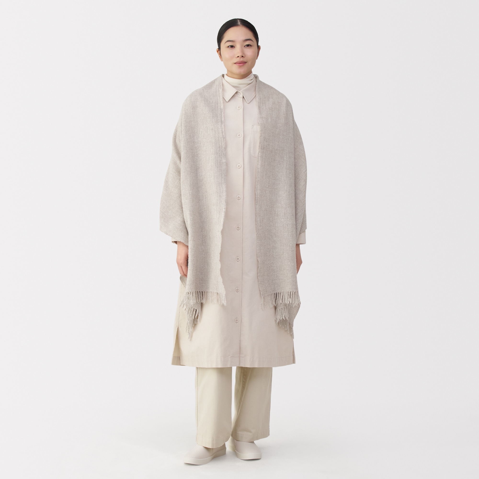 ふっくらウール　大判ストール（薄手）