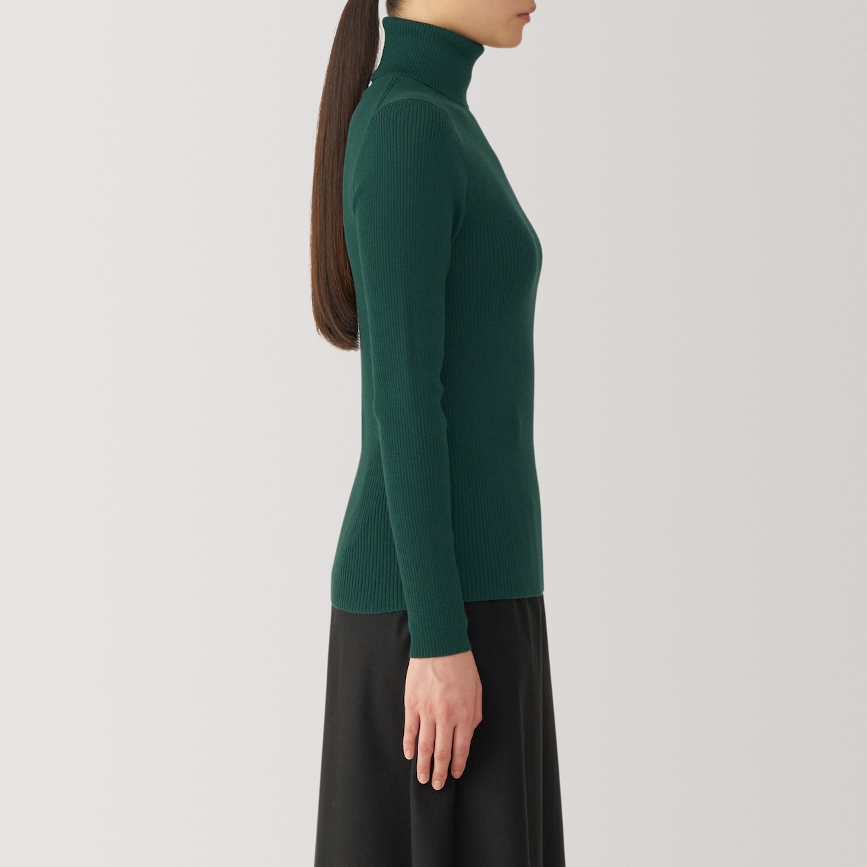 婦人　洗えるウールハイゲージリブタートルネックセーター