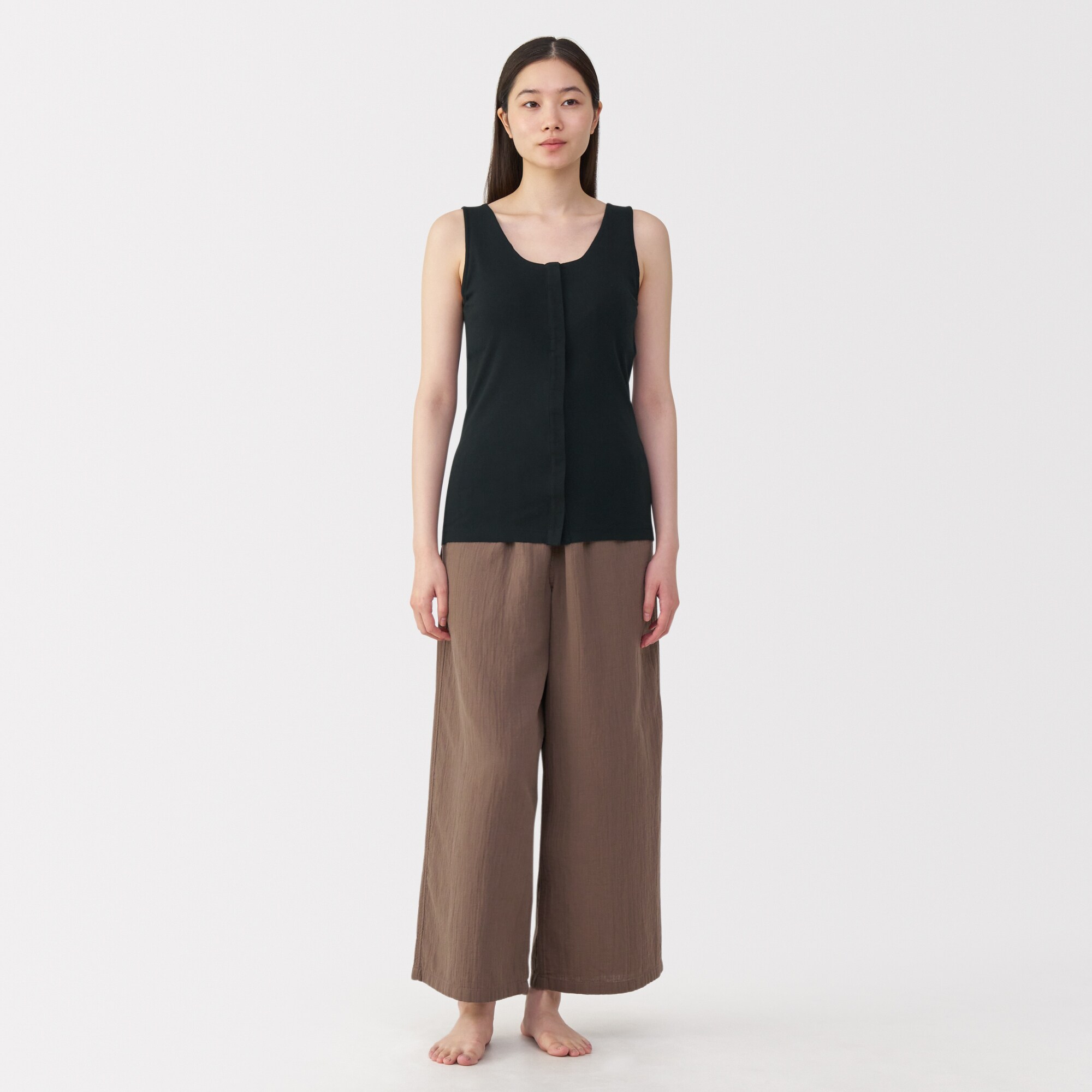 婦人　前開きカップ入りタンクトップ