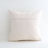 ［ＩＤＥＥ］ロープ刺繍クッションカバー　ブロードリーフ　４０ｃｍ角　生成