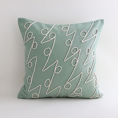 ［ＩＤＥＥ］ロープ刺繍クッションカバー　コニファー　４０ｃｍ角
