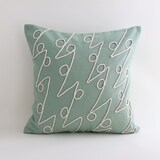 ［ＩＤＥＥ］ロープ刺繍クッションカバー　コニファー　４０ｃｍ角　グリーン