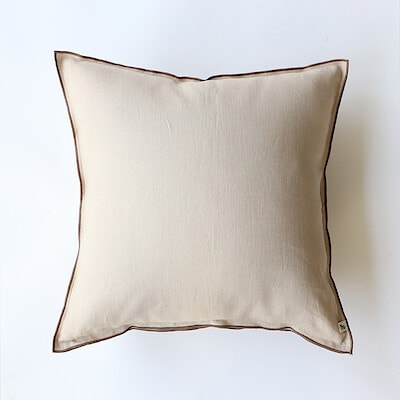 ［ＩＤＥＥ］ＡＩＲＹ　リネンクッションカバー　４５ｃｍ角