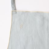 ［ＩＤＥＥ］ＡＩＲＹ　リネン　エプロン　ブルー