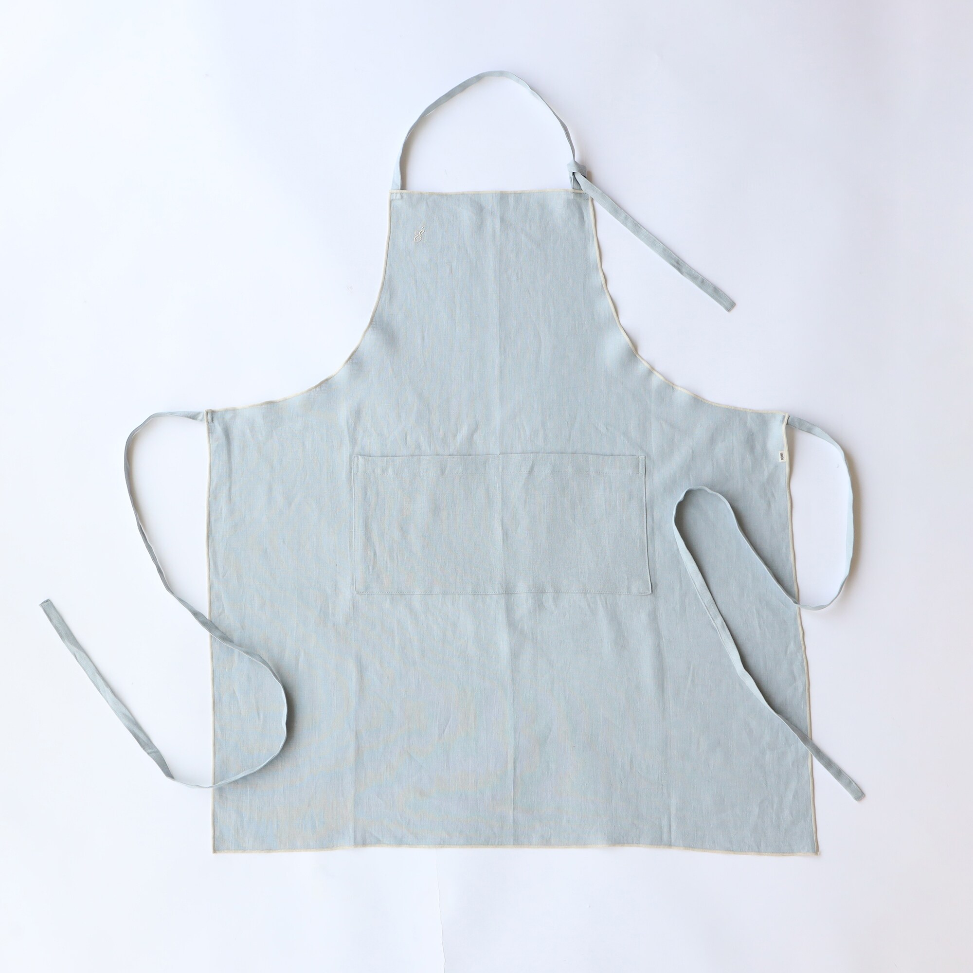 ［ＩＤＥＥ］ＡＩＲＹ　リネン　エプロン　ブルー
