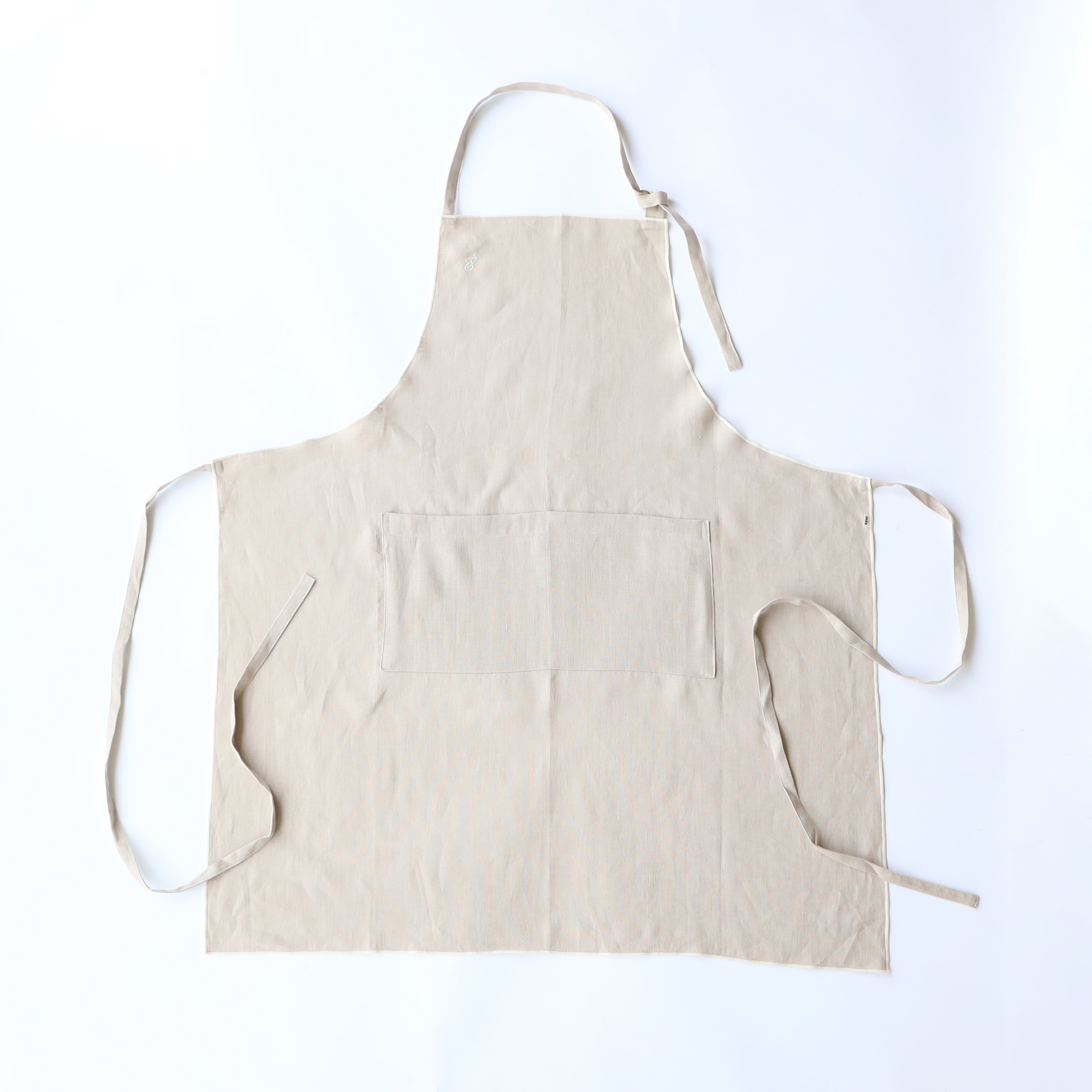 ［ＩＤＥＥ］ＡＩＲＹ　リネン　エプロン　グレージュ