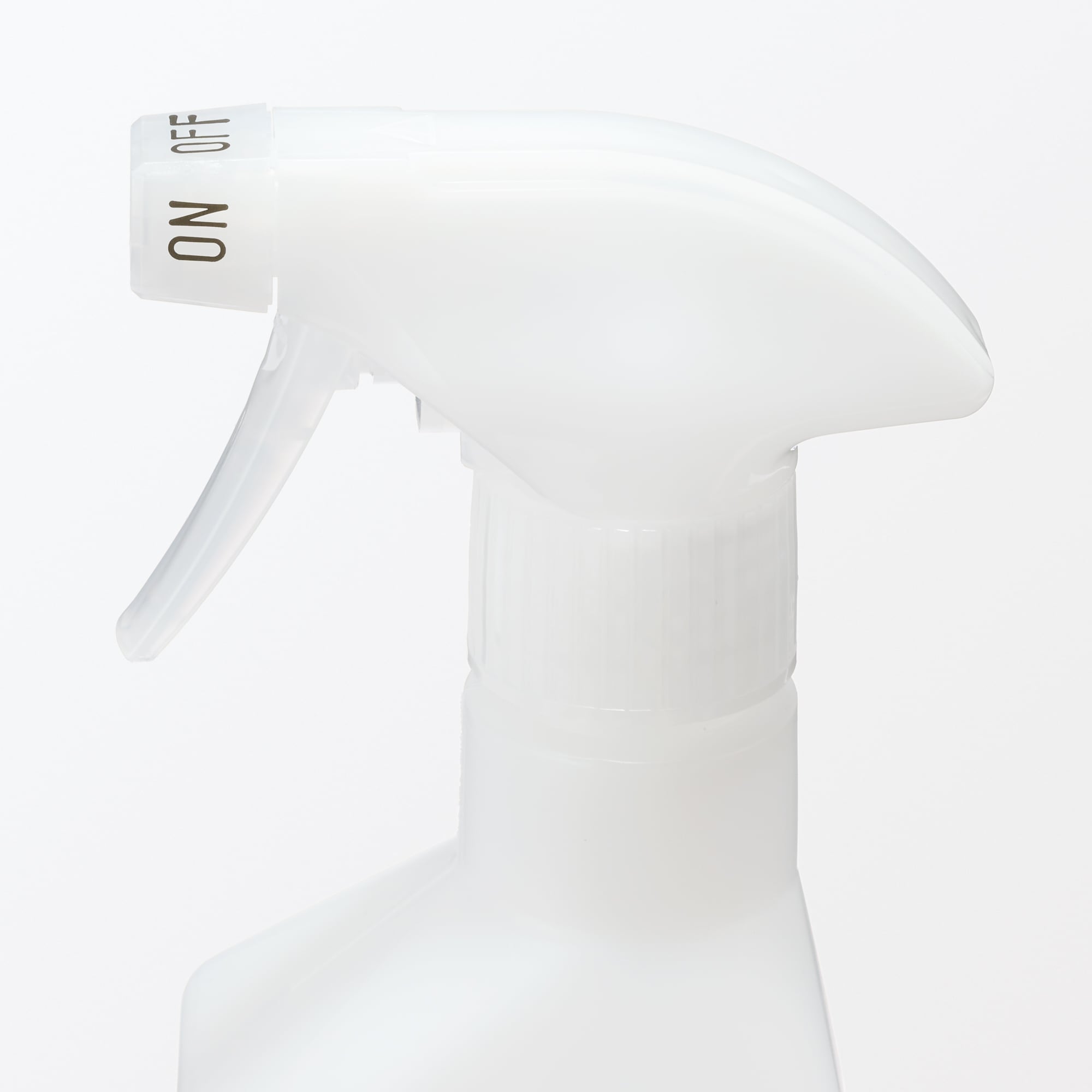 逆さでも使えるスプレーボトル