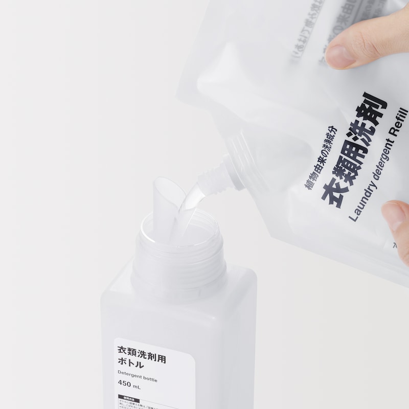 衣類洗剤用ボトル