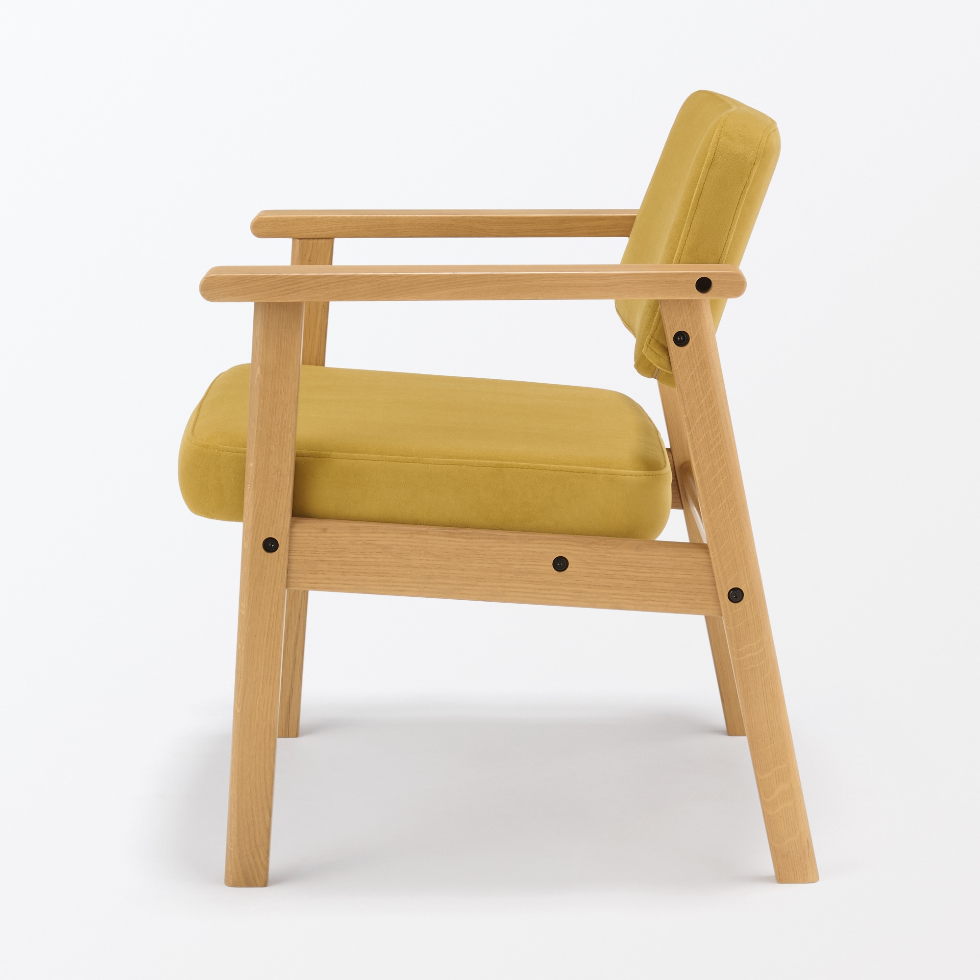 木製アームチェア　マスタード