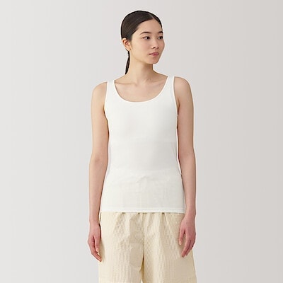 婦人　胸のボリュームをおさえるブラタンクトップ