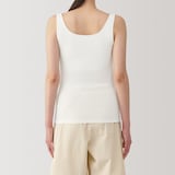 婦人　胸のボリュームをおさえるブラタンクトップ