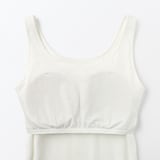 婦人　胸のボリュームをおさえるブラタンクトップ