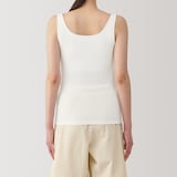 婦人　胸のボリュームをおさえるブラタンクトップ