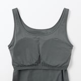 婦人　胸のボリュームをおさえるブラタンクトップ