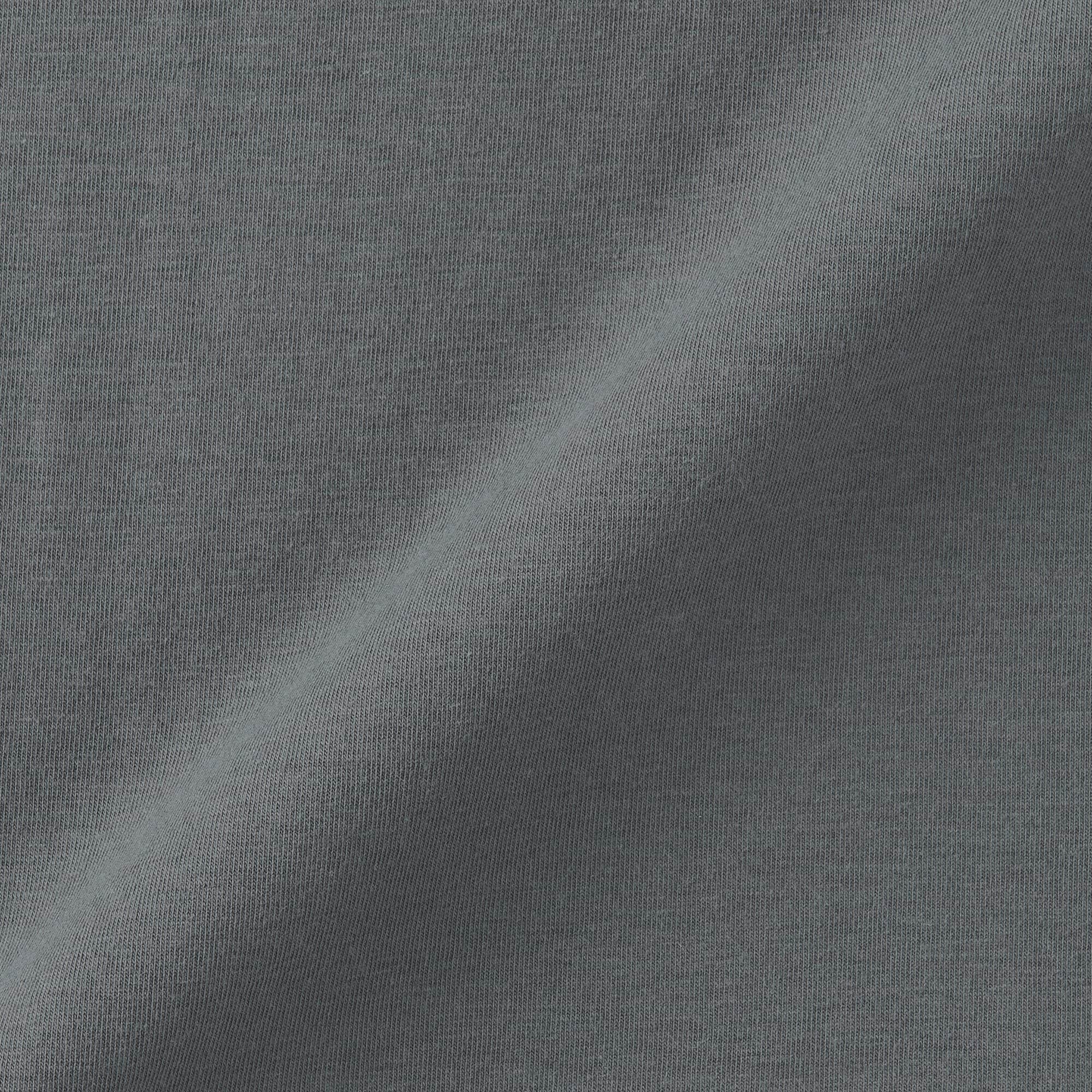 婦人　胸のボリュームをおさえるブラタンクトップ