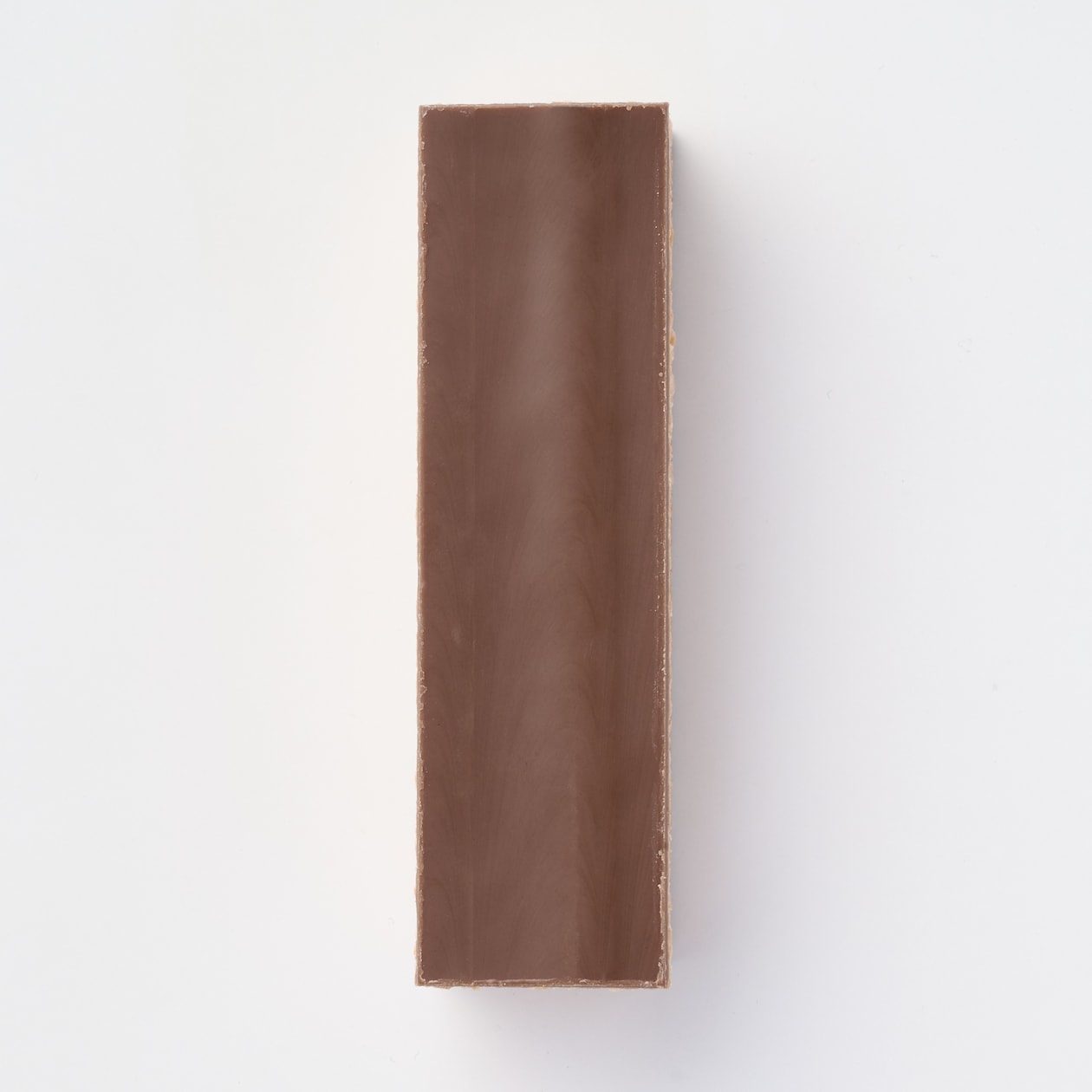 世界のお菓子　フランボワーズのオペラケーキ