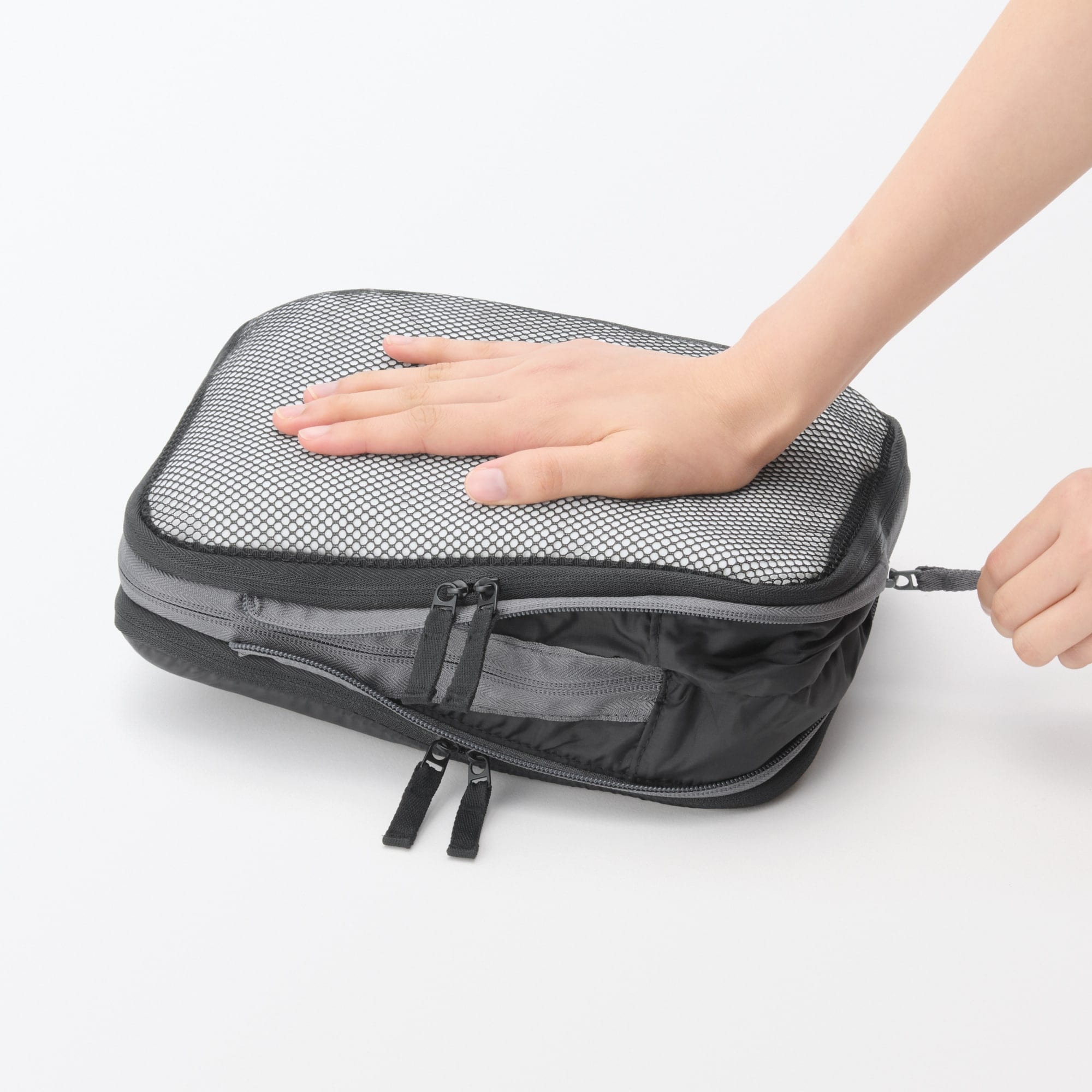 再生ポリエステル仕分けケース圧縮タイプ