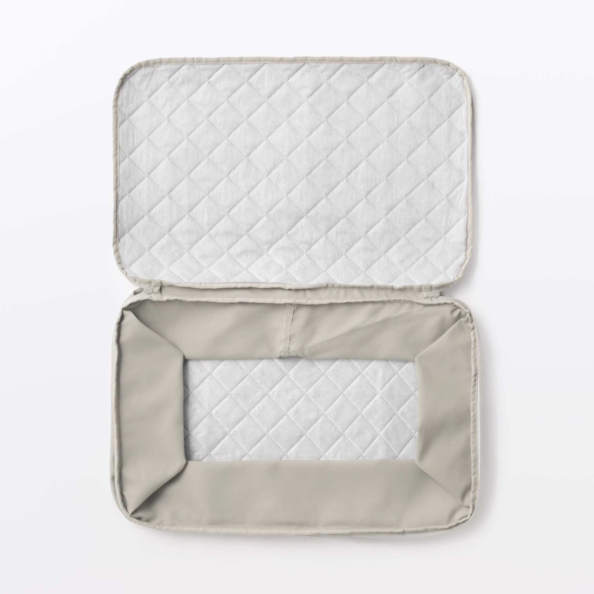 高さが変えられるふとん収納袋