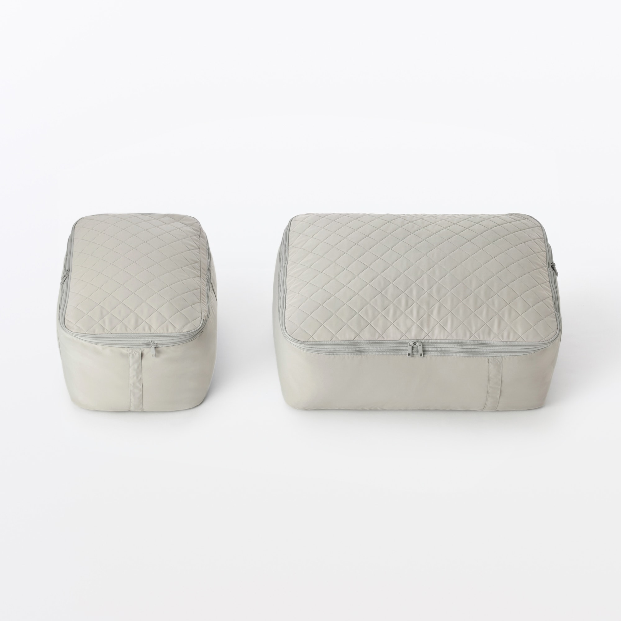 高さが変えられるふとん収納袋