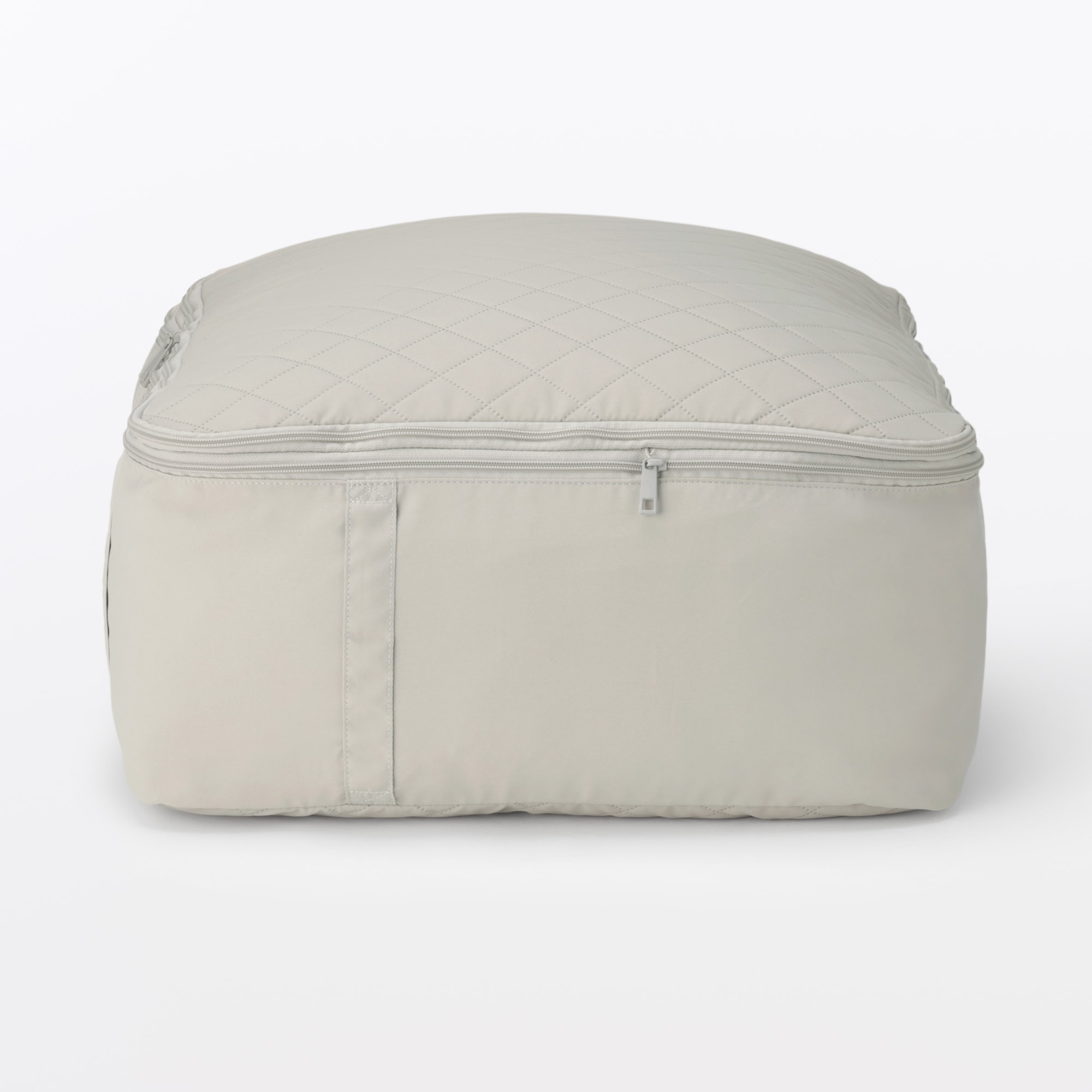 高さが変えられるふとん収納袋