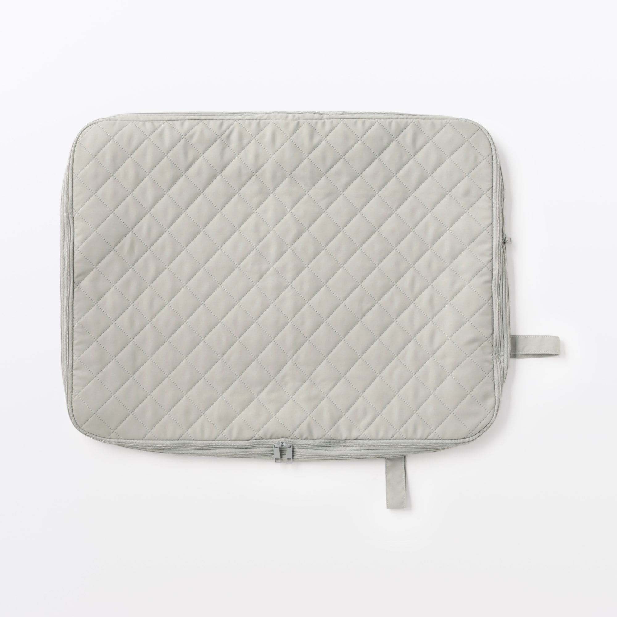 高さが変えられるふとん収納袋