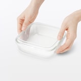 蓋をしたままレンジで使える　耐熱ガラス容器　正方形／小